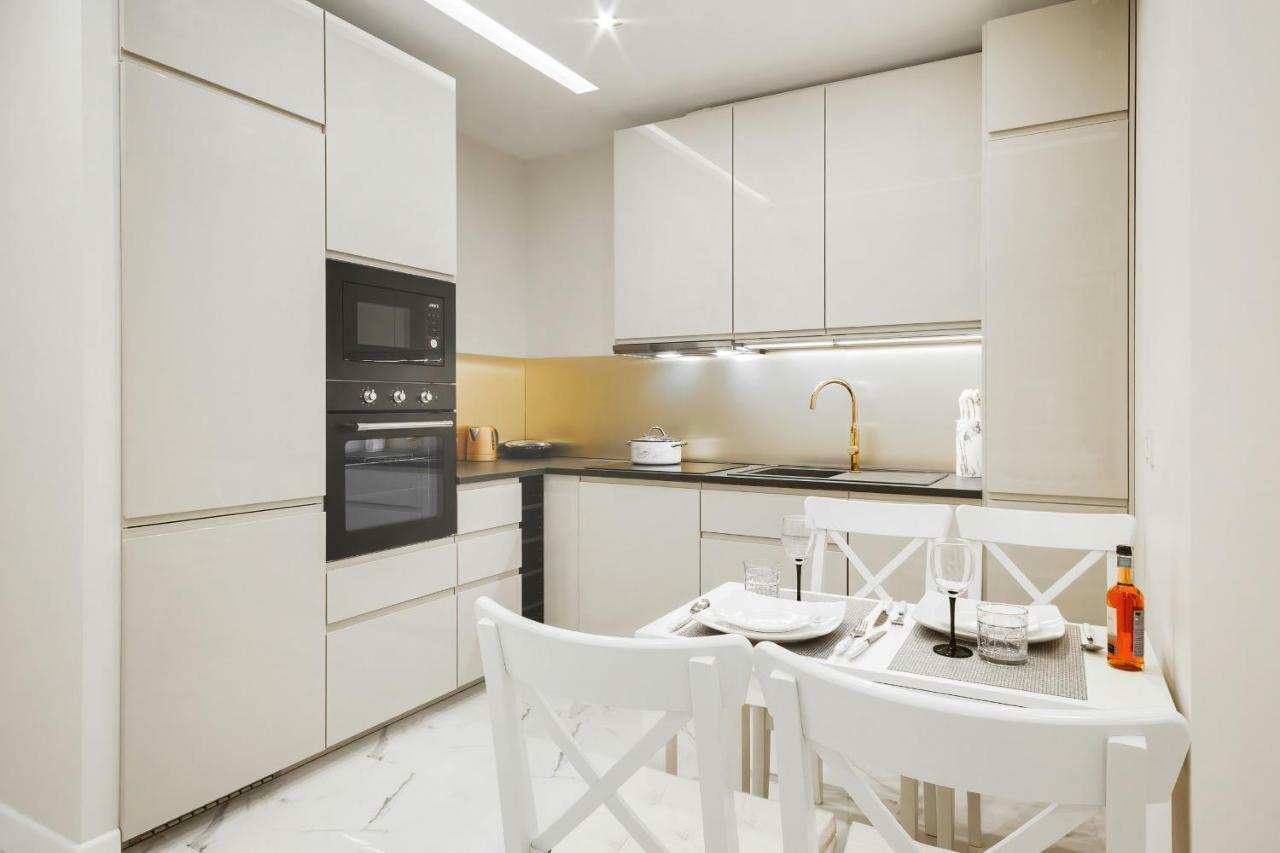 Apartments Aura Sky By Noclegi Renters Varşova Dış mekan fotoğraf